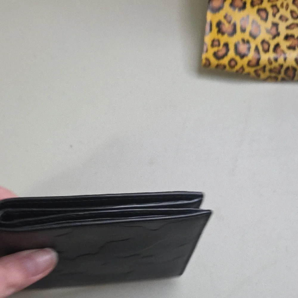 Michael Kors Camouflage Black Leather Wallet - Picture 5 of 5